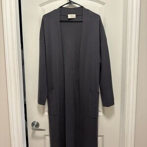 Aritzia Wilfred Cardigan in Navy size S